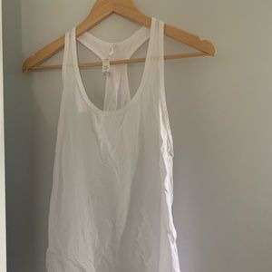 White lululemon tank never worn